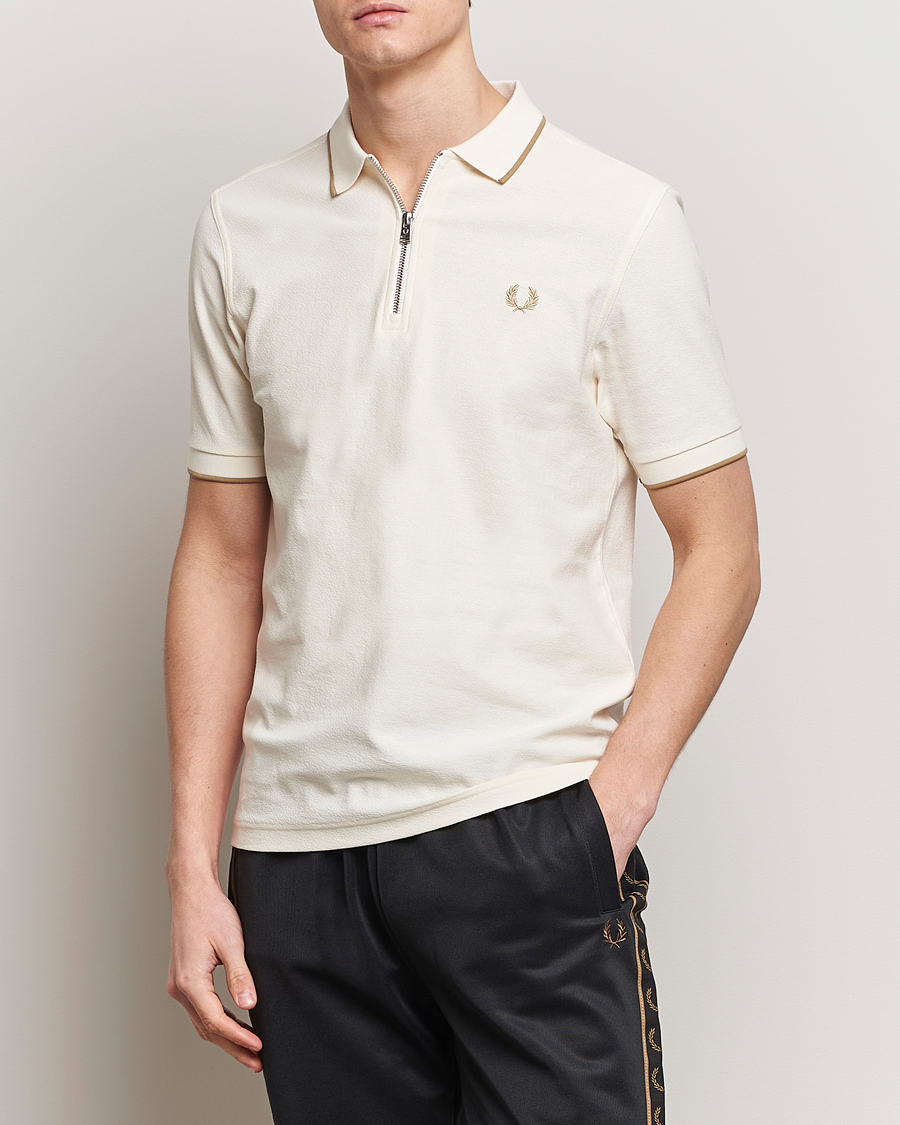 Mies | Pikeet | Fred Perry | Crépe Half Zip Polo Ecru