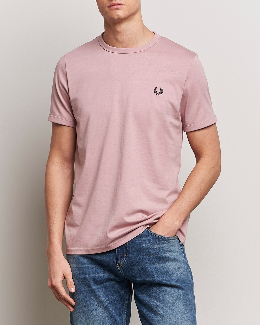 Mies | Uutuudet | Fred Perry | Ringer T-Shirt Dusty Rose Pink