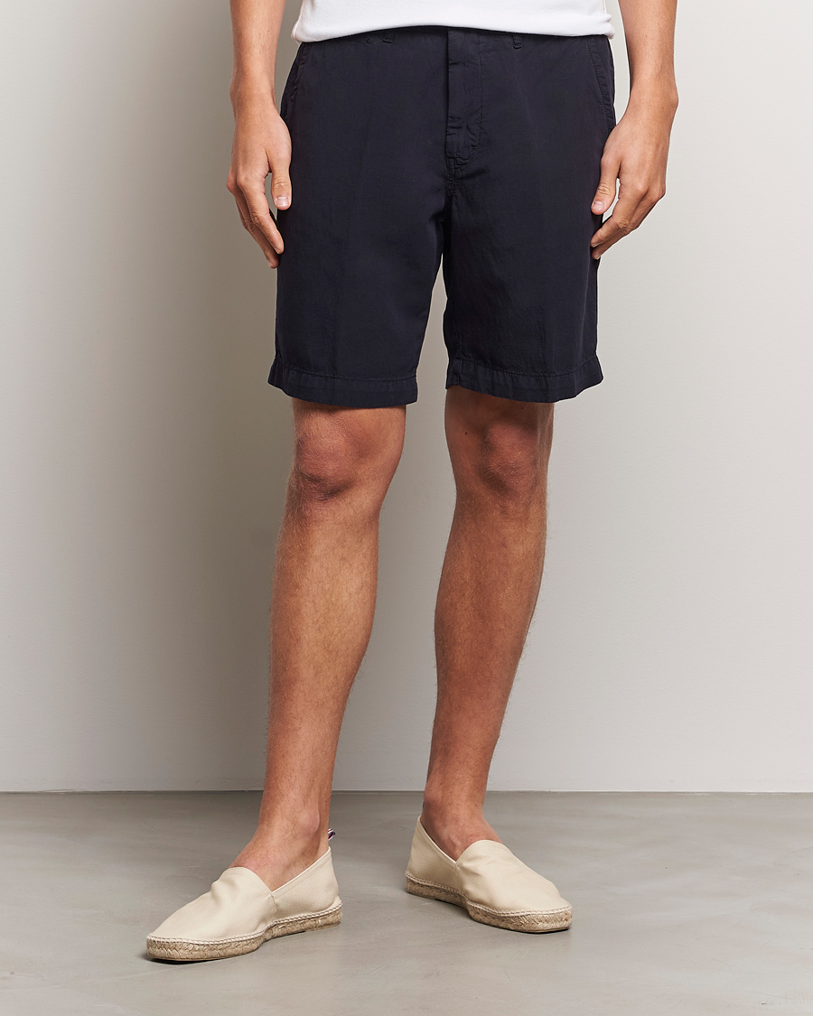 Mies |  | Oscar Jacobson | Poggio Washed Linen Shorts Navy