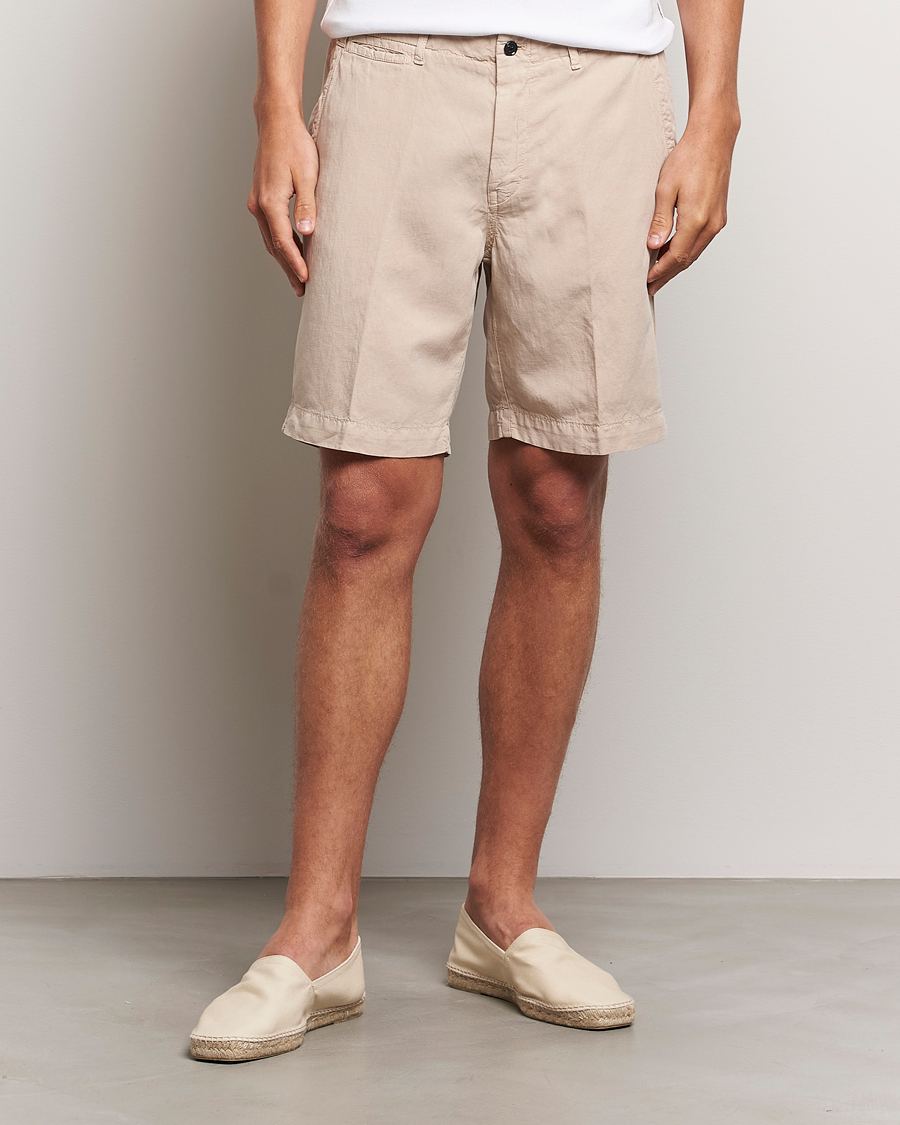 Mies | Shortsit | Oscar Jacobson | Poggio Washed Linen Shorts Beige