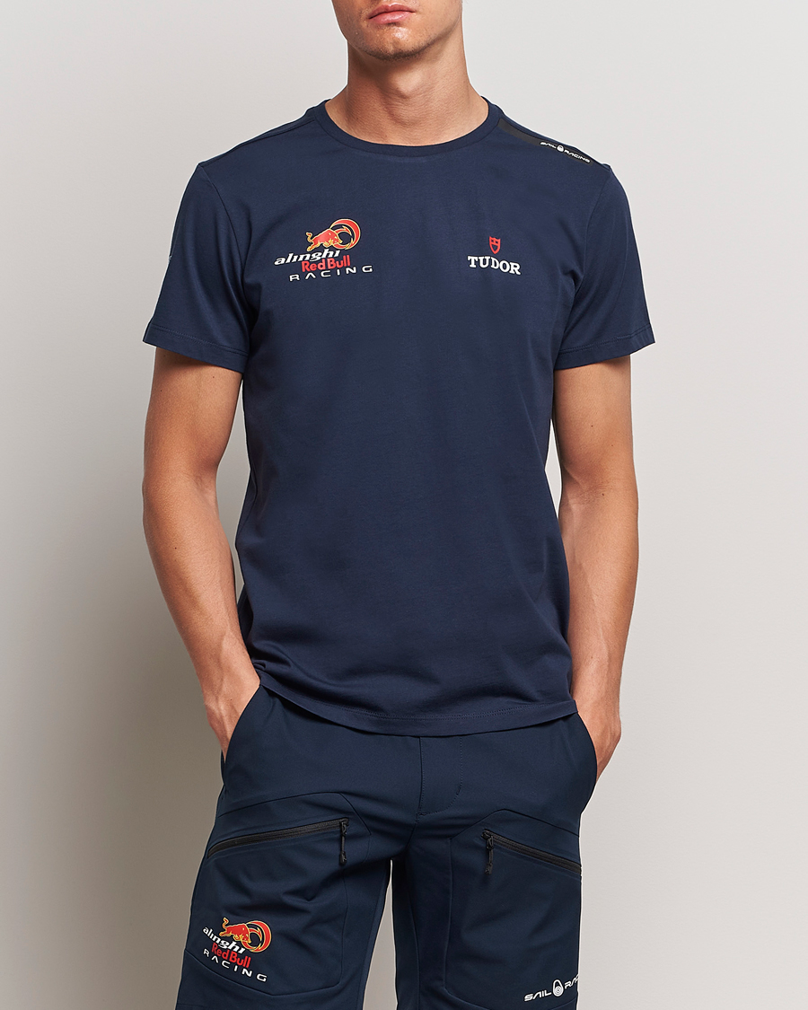 Herr | Nya produktbilder | Sail Racing | America's Cup ARBR Crew Neck T-Shirt Blue
