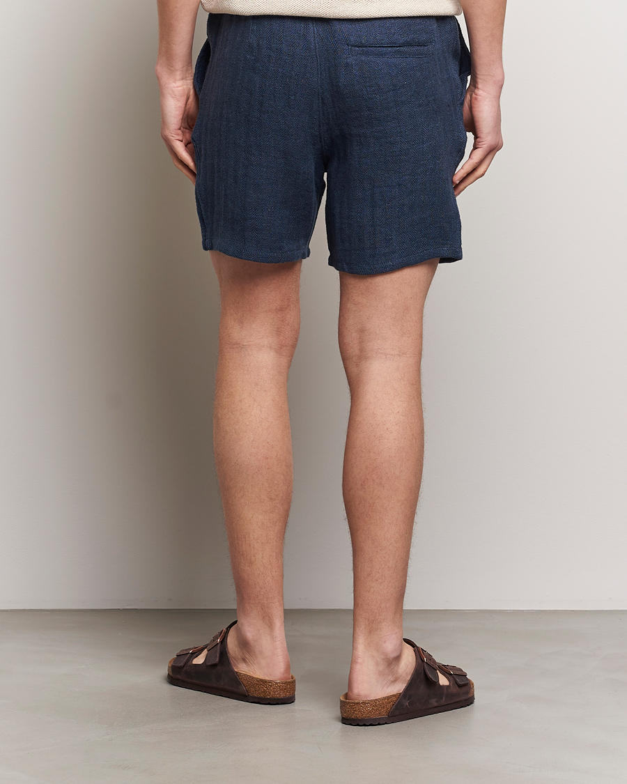 Mies | Shortsit | A Day's March | Ipu Herringbone Linen Drawstring Shorts Indigo Blue
