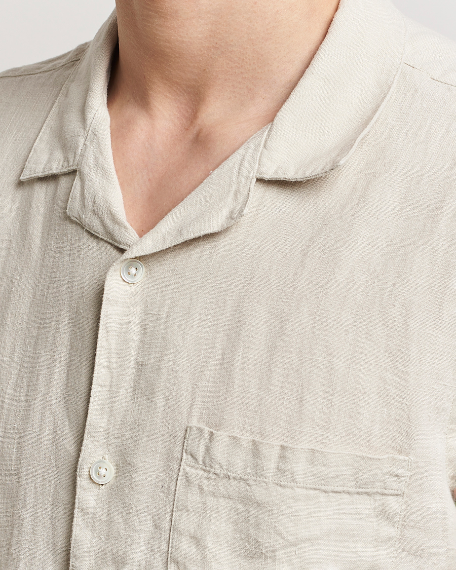 Mies | Kauluspaidat | A Day's March | Yamu Linen Short Sleeve Shirt Sand