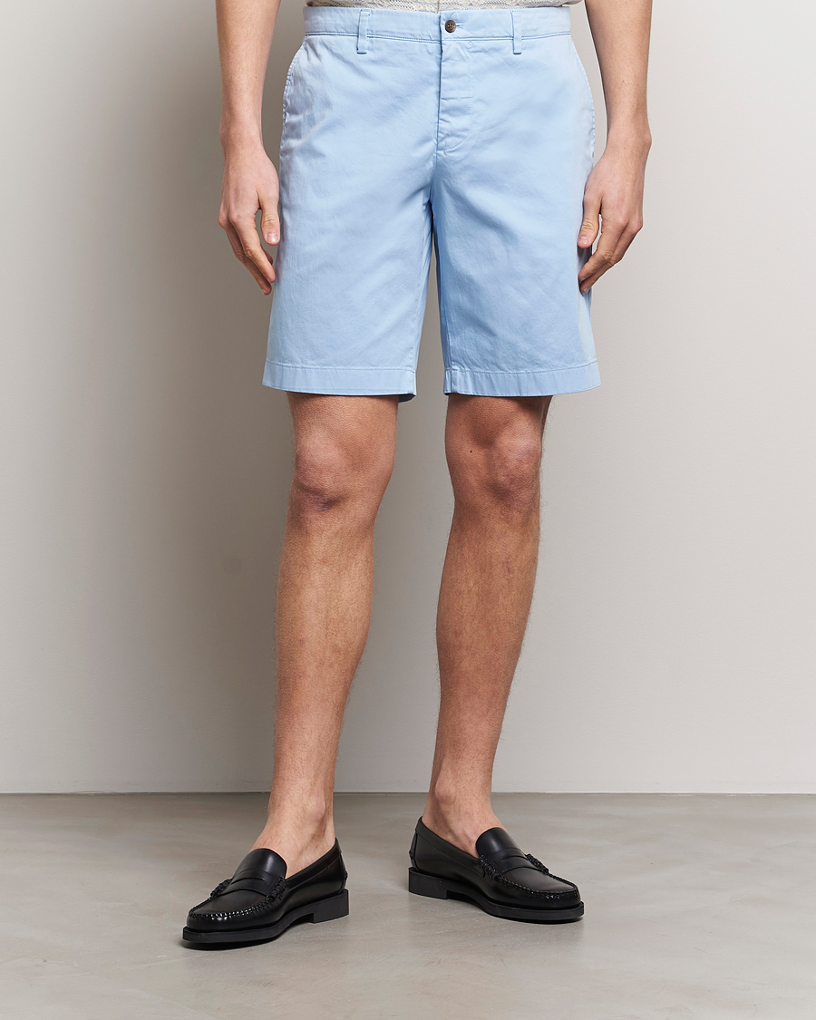 Mies | Shortsit | J.Lindeberg | Nathan Cloud Satin Shorts Chambray Blue