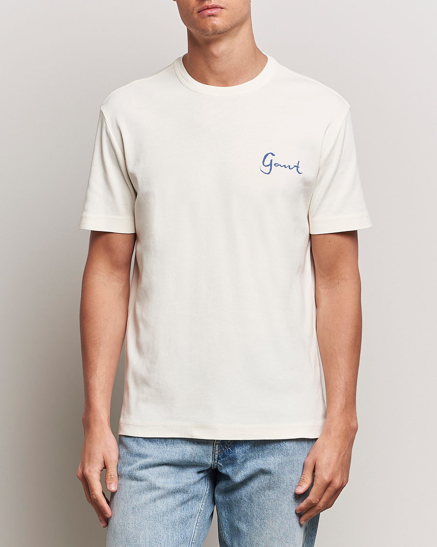 Mies | Valkoiset t-paidat | GANT | Graphic Printed T-Shirt Cream