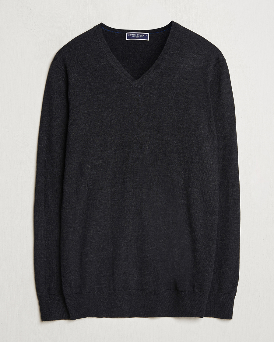 Mies | Puserot | Charles Tyrwhitt | Pure Merino V-Neck Jumper Dark Charcoal
