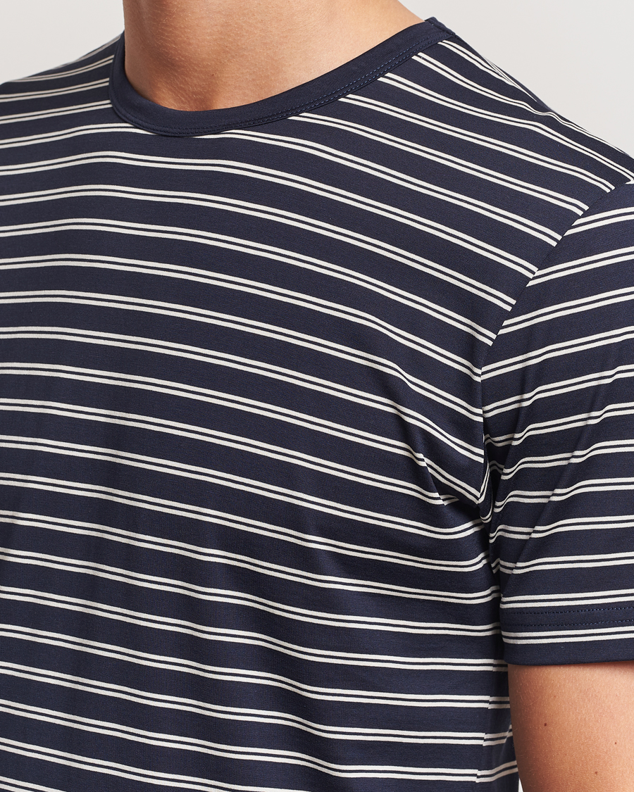 Mies | T-paidat | Sunspel | Striped Crew Neck Cotton Tee Navy/Ecru