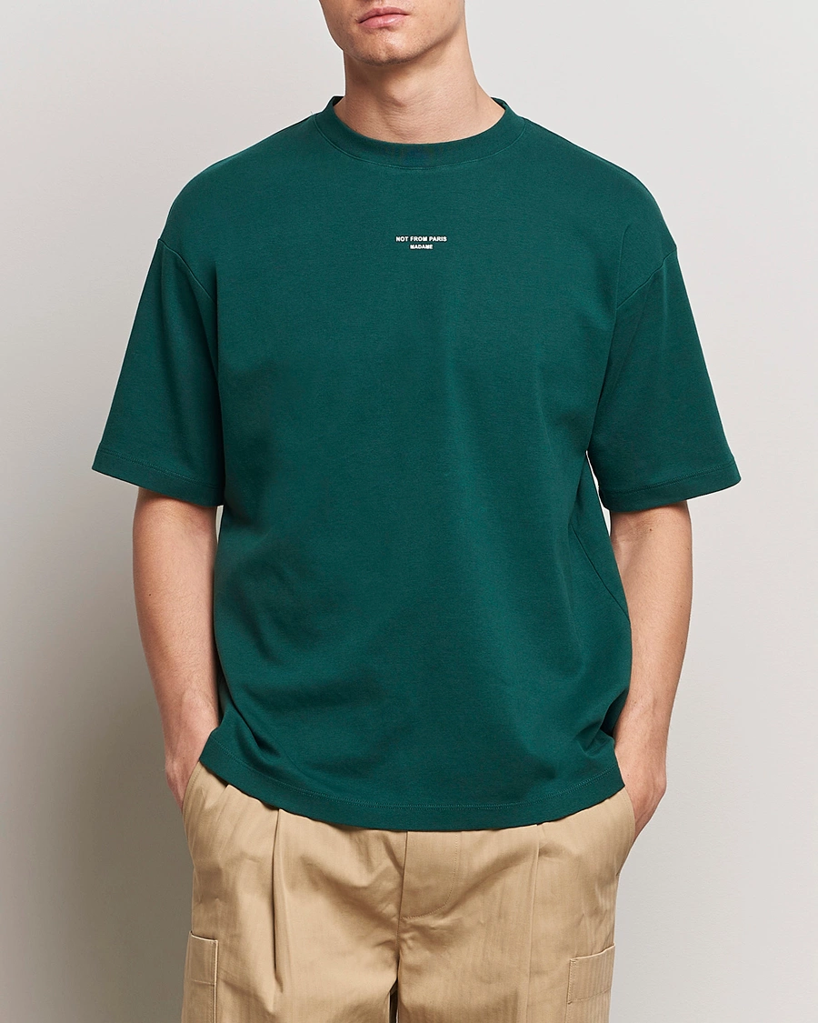 Mies | Drôle de Monsieur | Drôle de Monsieur | Classic Slogan T-Shirt Dark Green
