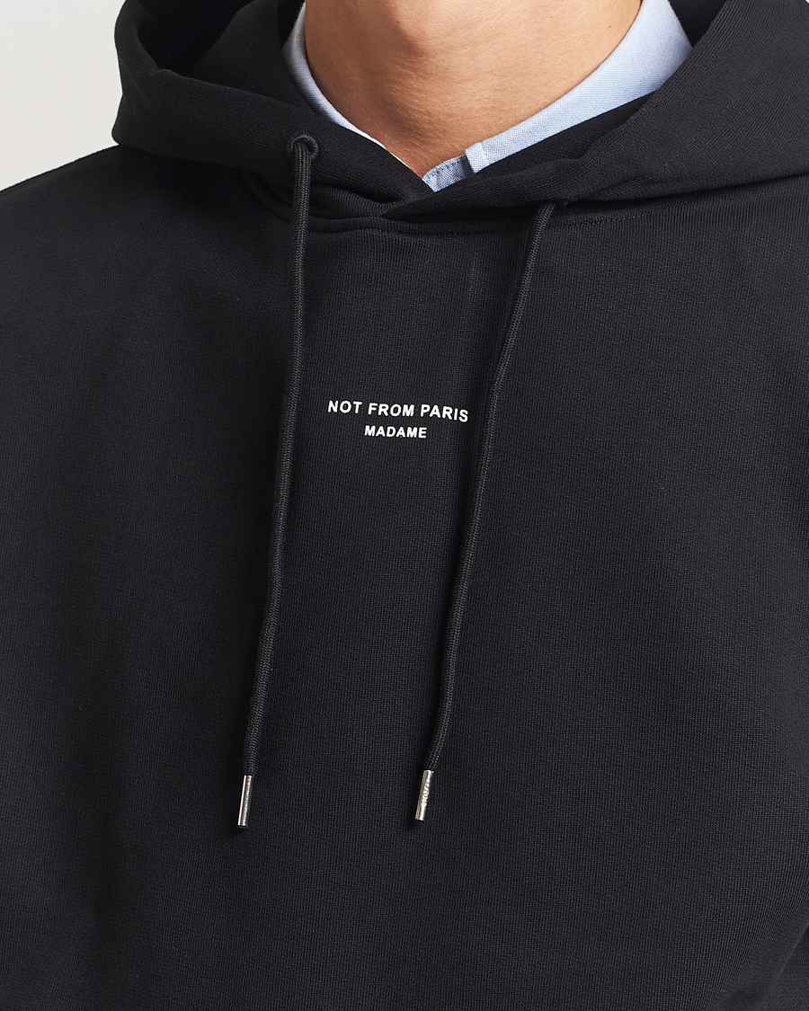 Mies | Puserot | Drôle de Monsieur | Classic Slogan Hoodie Black