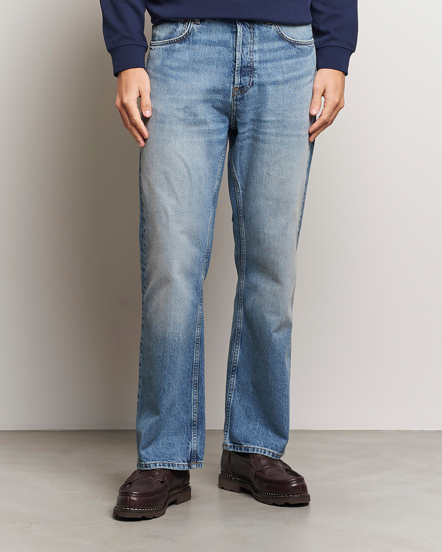 Mies | Farkut | GANT 240 Mulberry Street | Bootcut Jeans Mid Blue Vintage