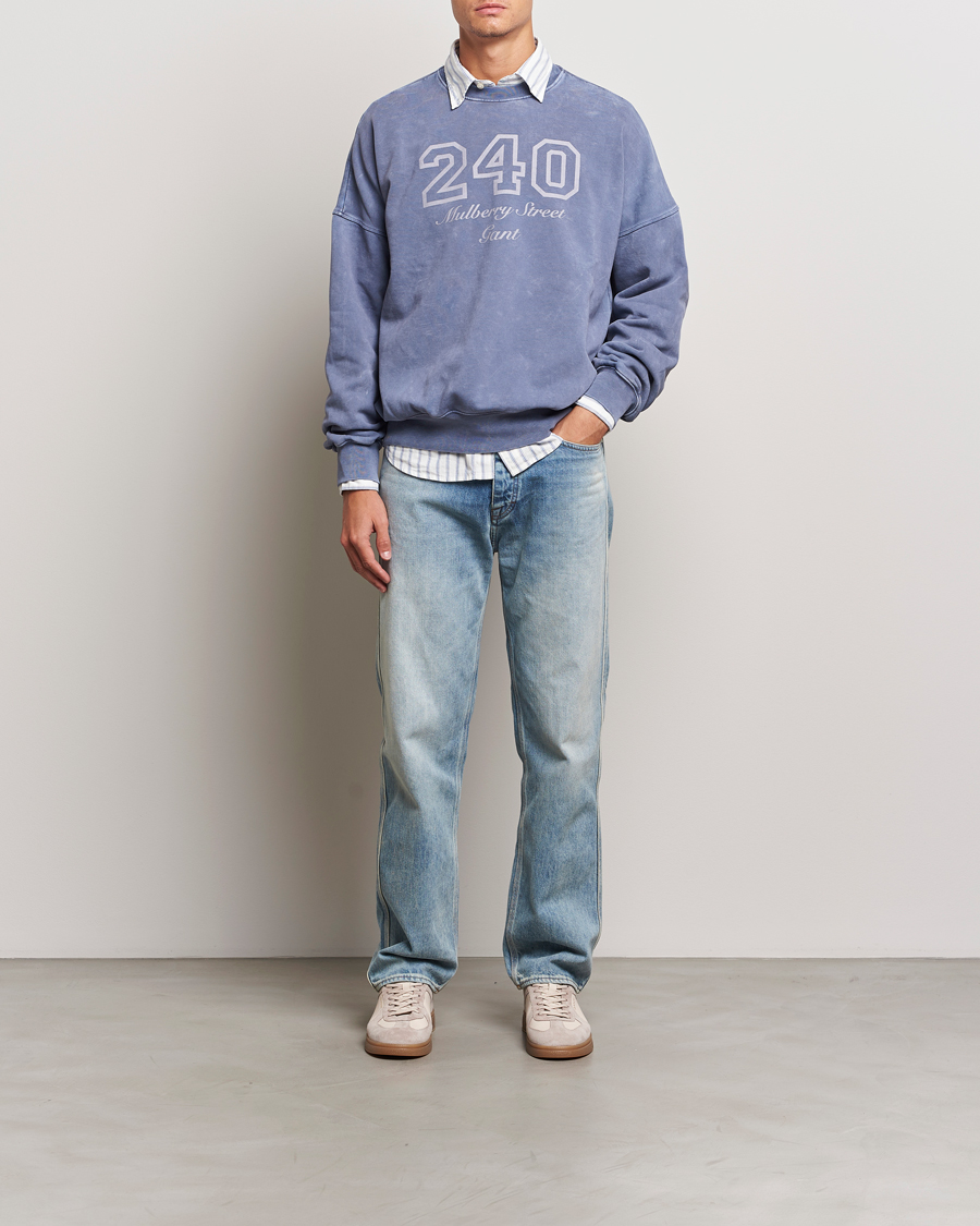 Mies | Puserot | GANT 240 Mulberry Street | Vintage Washed Crew Neck Sweatshirt Dusty Blue Sea