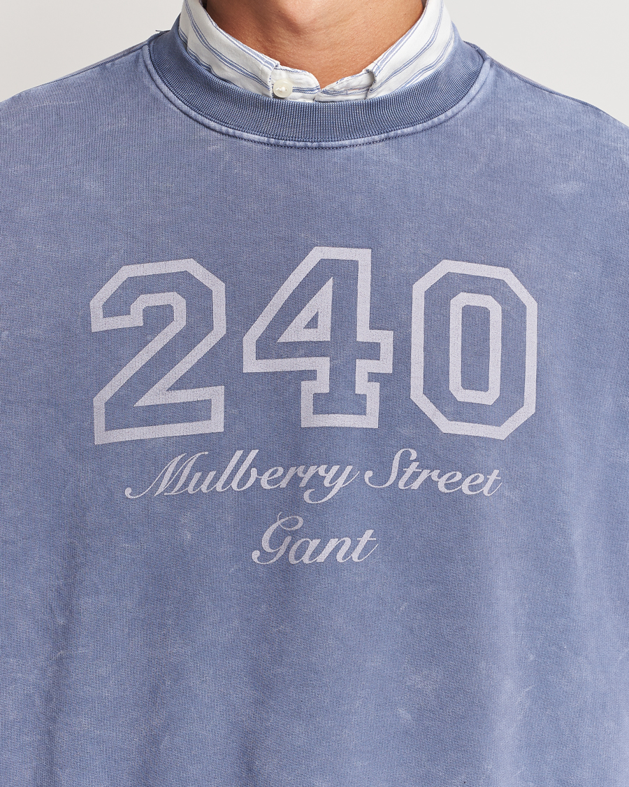 Mies | Puserot | GANT 240 Mulberry Street | Vintage Washed Crew Neck Sweatshirt Dusty Blue Sea