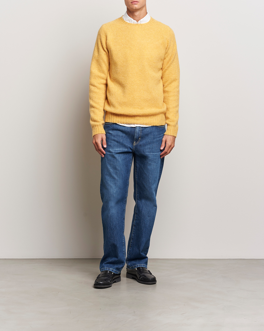 Mies | Puserot | Harley Of Scotland | Brushed Supersoft Lambswool Crewneck Marzipan
