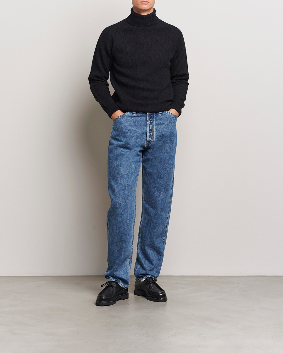 Mies | Puserot | Harley Of Scotland | Supersoft Lambswool Rollneck Black