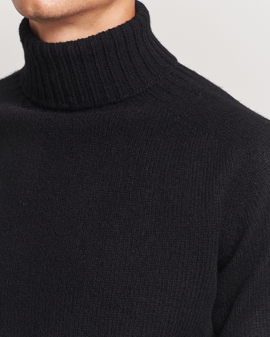 Mies | Puserot | Harley Of Scotland | Supersoft Lambswool Rollneck Black