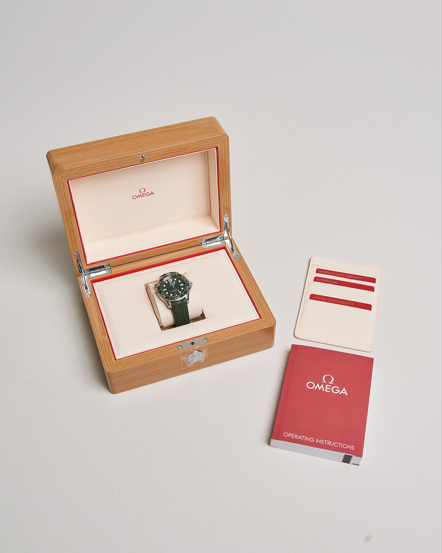 Mies | Omega Pre-Owned Seamaster Diver 300M 210.32.42.20.10.001 Silver | Omega Pre-Owned | Seamaster Diver 300M 210.32.42.20.10.001 Silver