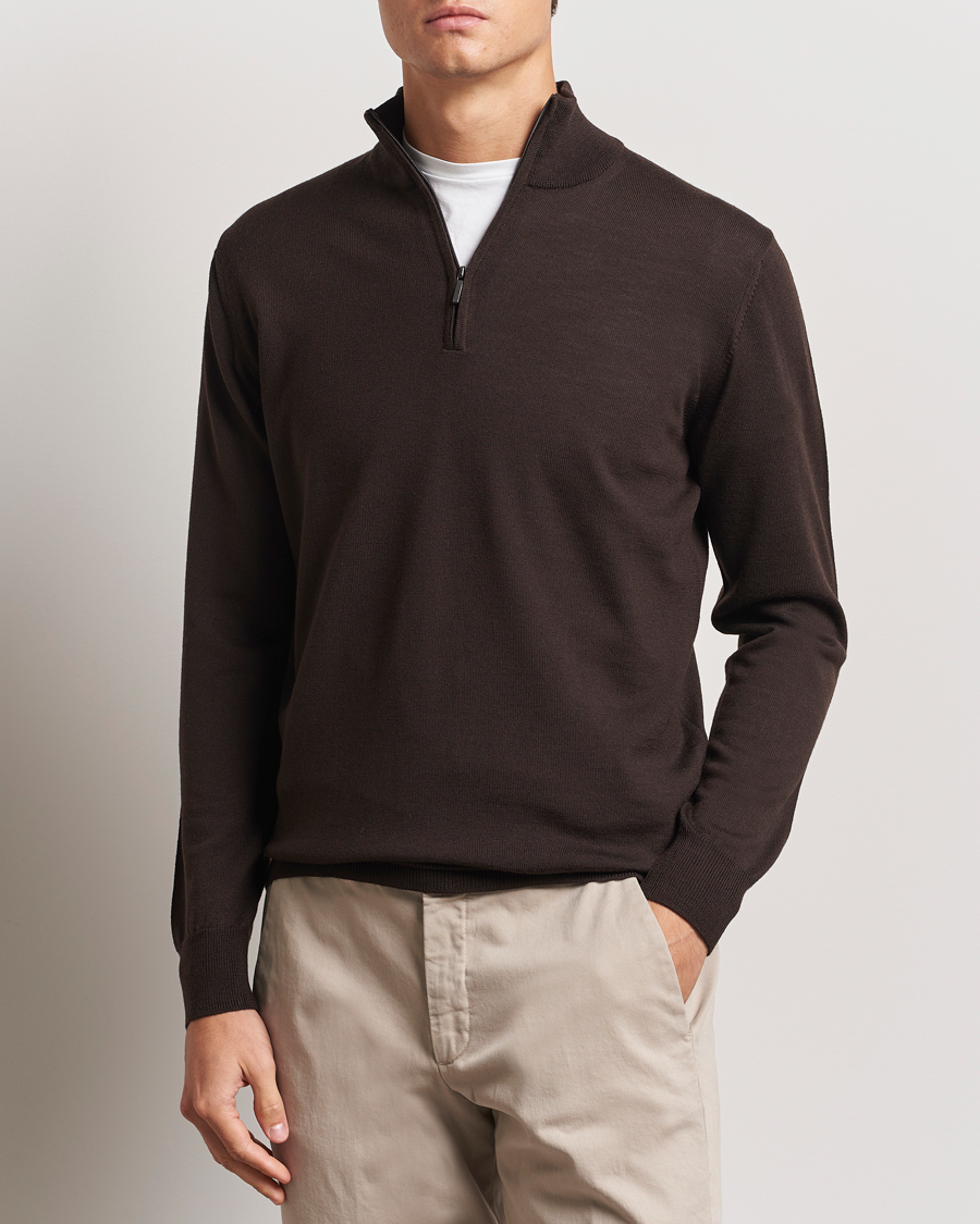 Mies | Puserot | Morgano | Extra Fine Merino Wool Half-Zip Dark Brown