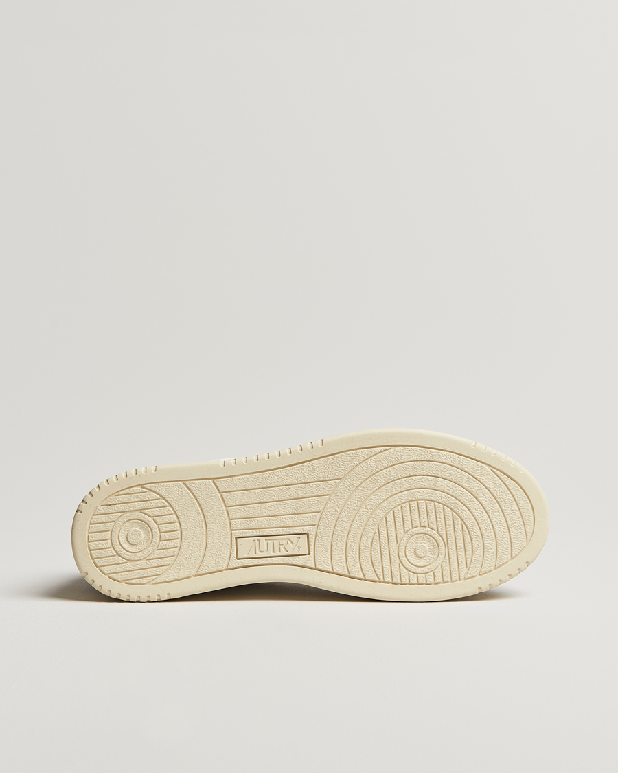 Mies | Autry Medalist Low Goat Leather/Suede Sneaker Grey/Black | Autry | Medalist Low Goat Leather/Suede Sneaker Grey/Black