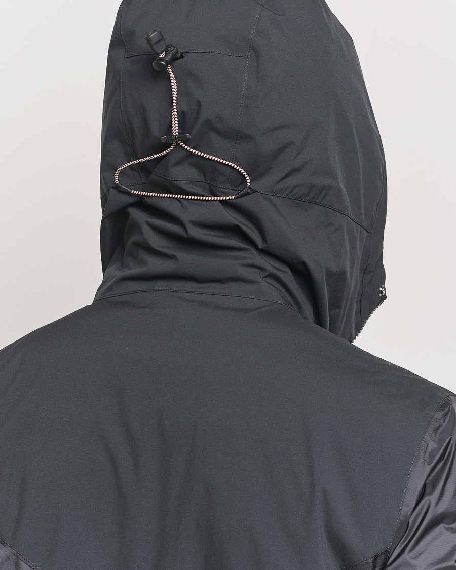 Mies | Takit | Klättermusen | Aud Waterproof Down Jacket Pitch Black