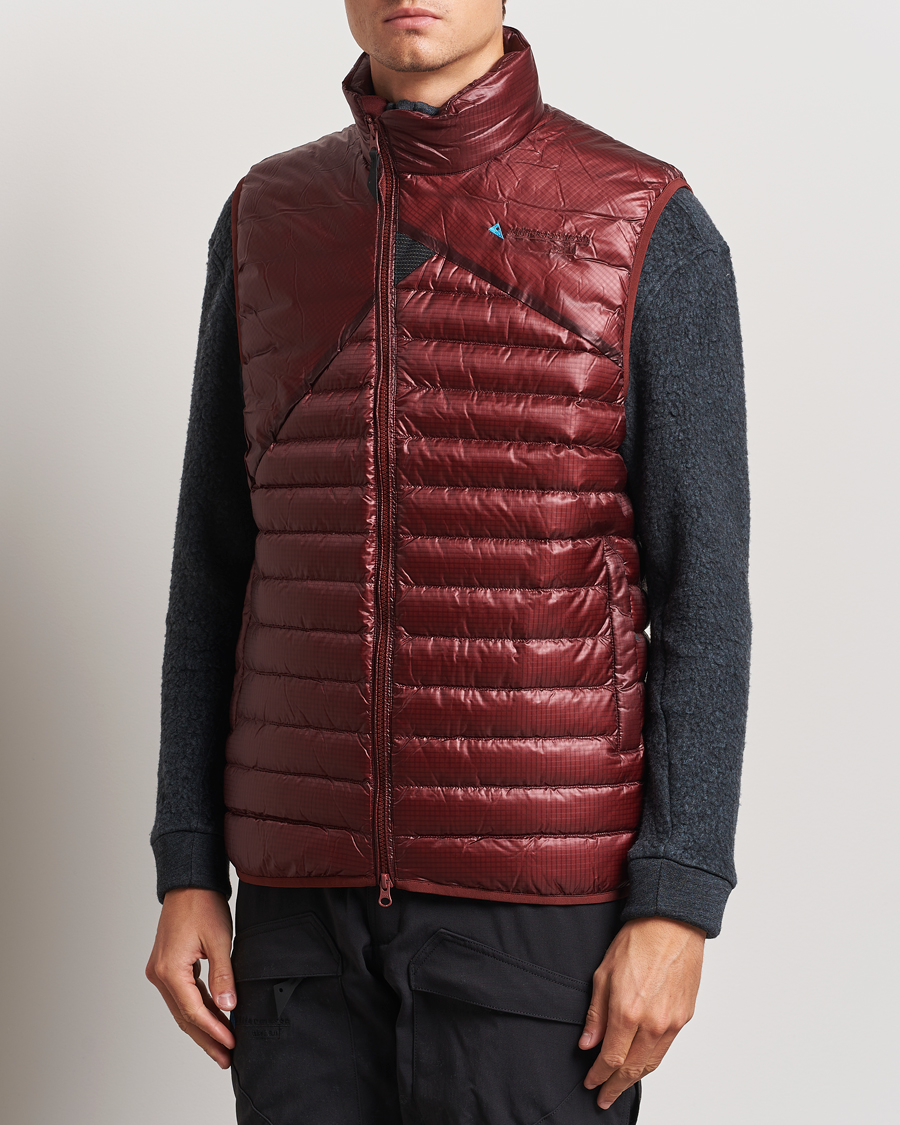 Mies | Takit | Klättermusen | Lopt Lightweight Down Vest Madder Red