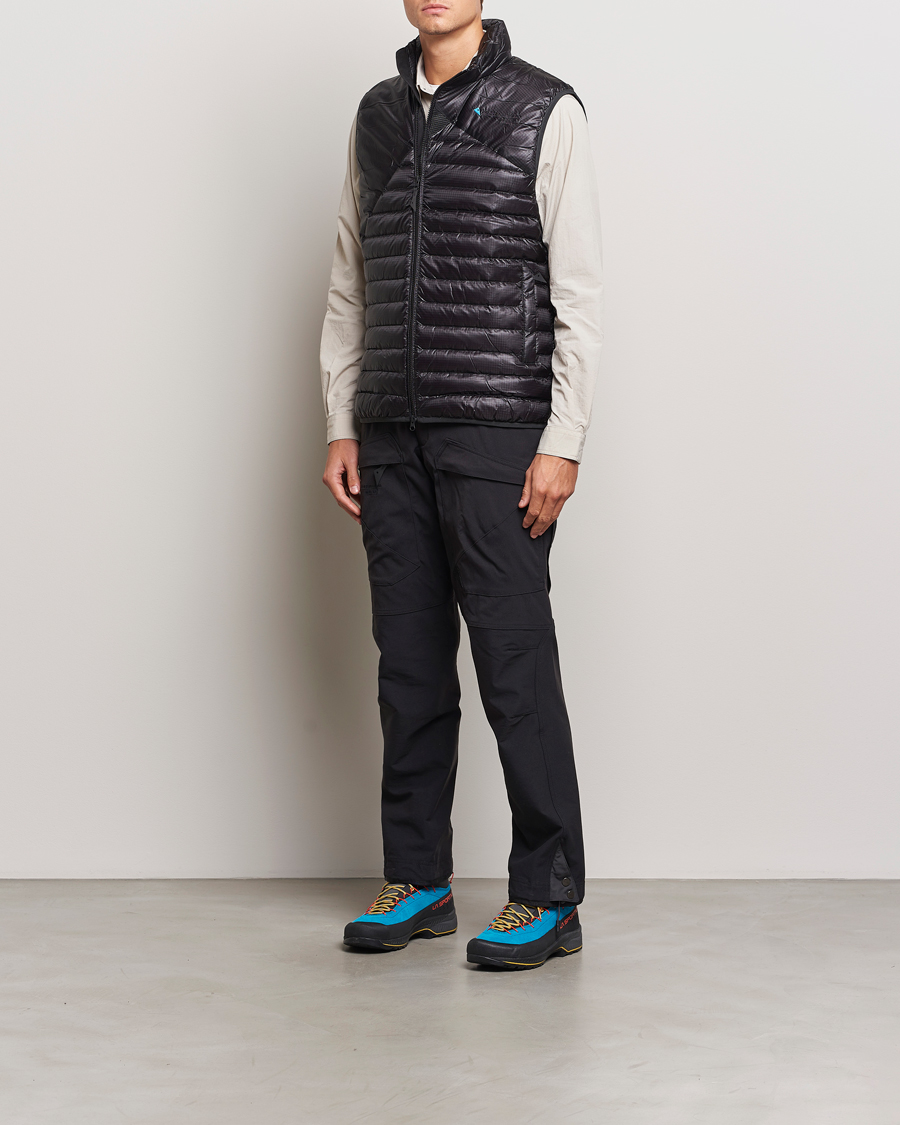 Mies | Takit | Klättermusen | Lopt Lightweight Down Vest Raven