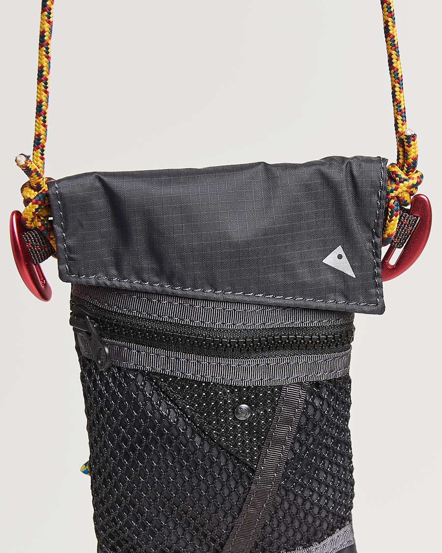 Mies | Klättermusen Algir Lanyard Pocket Bag Raven | Klättermusen | Algir Lanyard Pocket Bag Raven