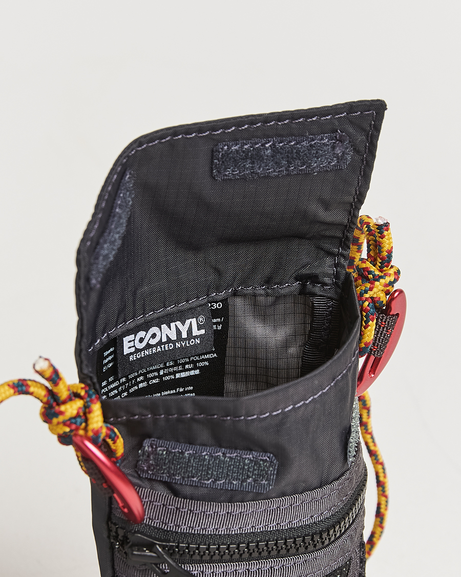 Mies | Klättermusen Algir Lanyard Pocket Bag Raven | Klättermusen | Algir Lanyard Pocket Bag Raven