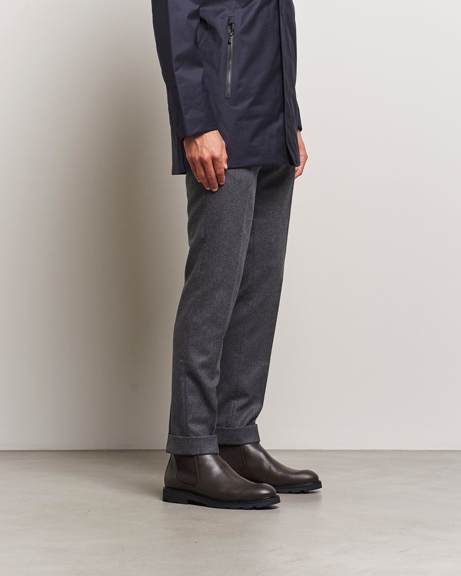 Mies | UBR Thunder Chelsea Leather Boot Dark Brown | UBR | Thunder Chelsea Leather Boot Dark Brown