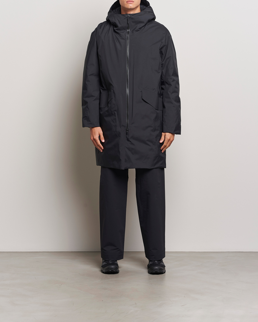 Mies | Takit | Arc'teryx Veilance | Monitor Down Coat Phantasm