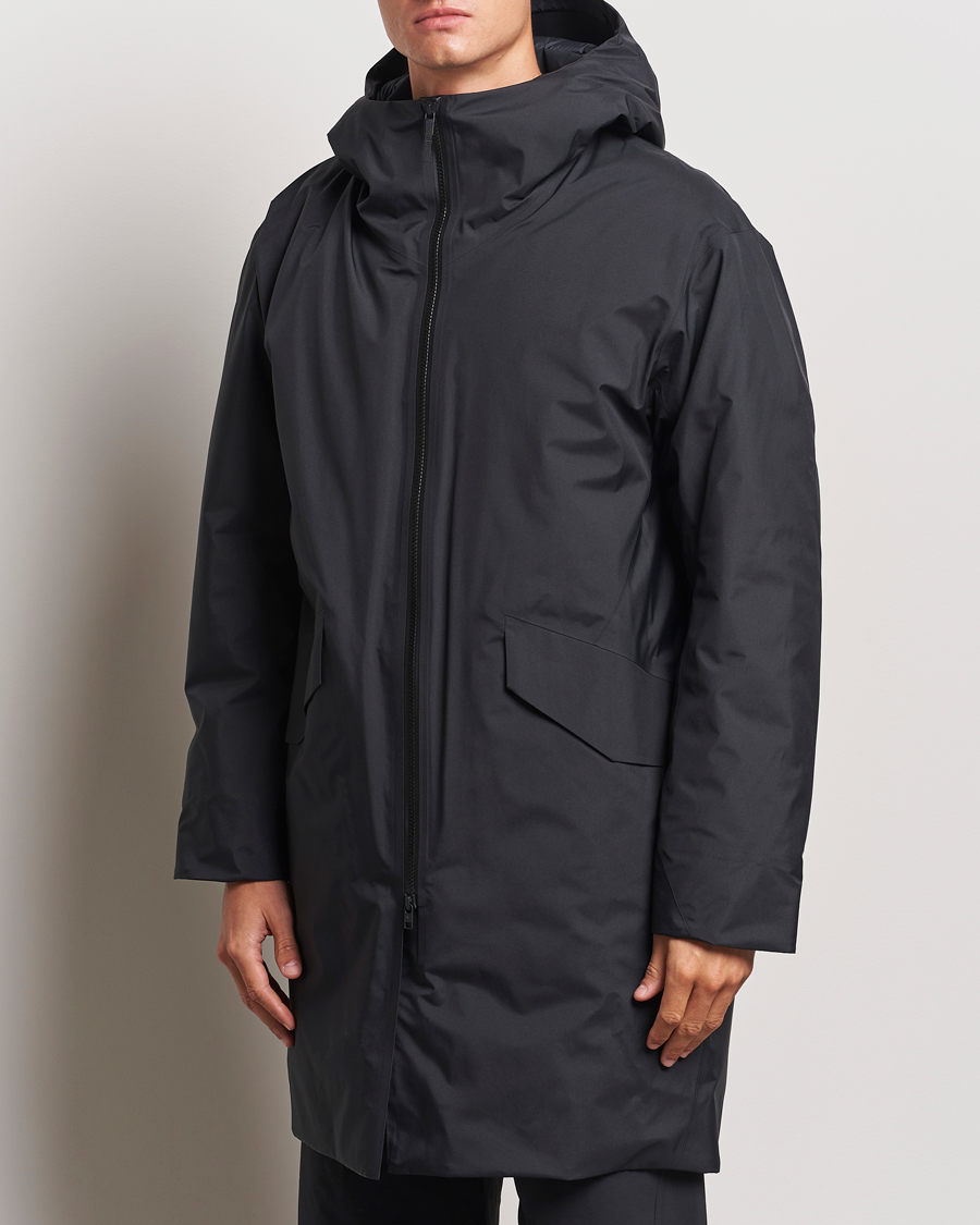 Mies | Takit | Arc'teryx Veilance | Monitor Down Coat Phantasm
