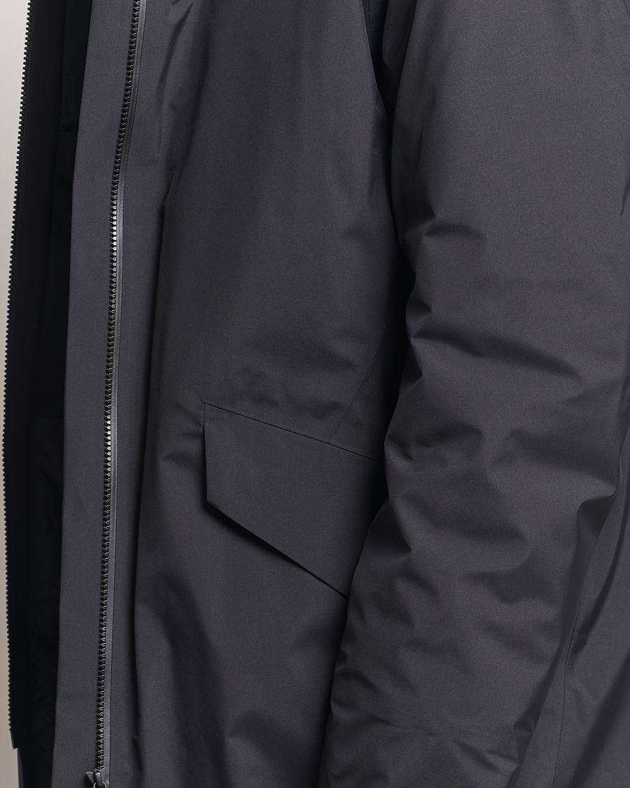 Mies | Takit | Arc'teryx Veilance | Monitor Down Coat Phantasm