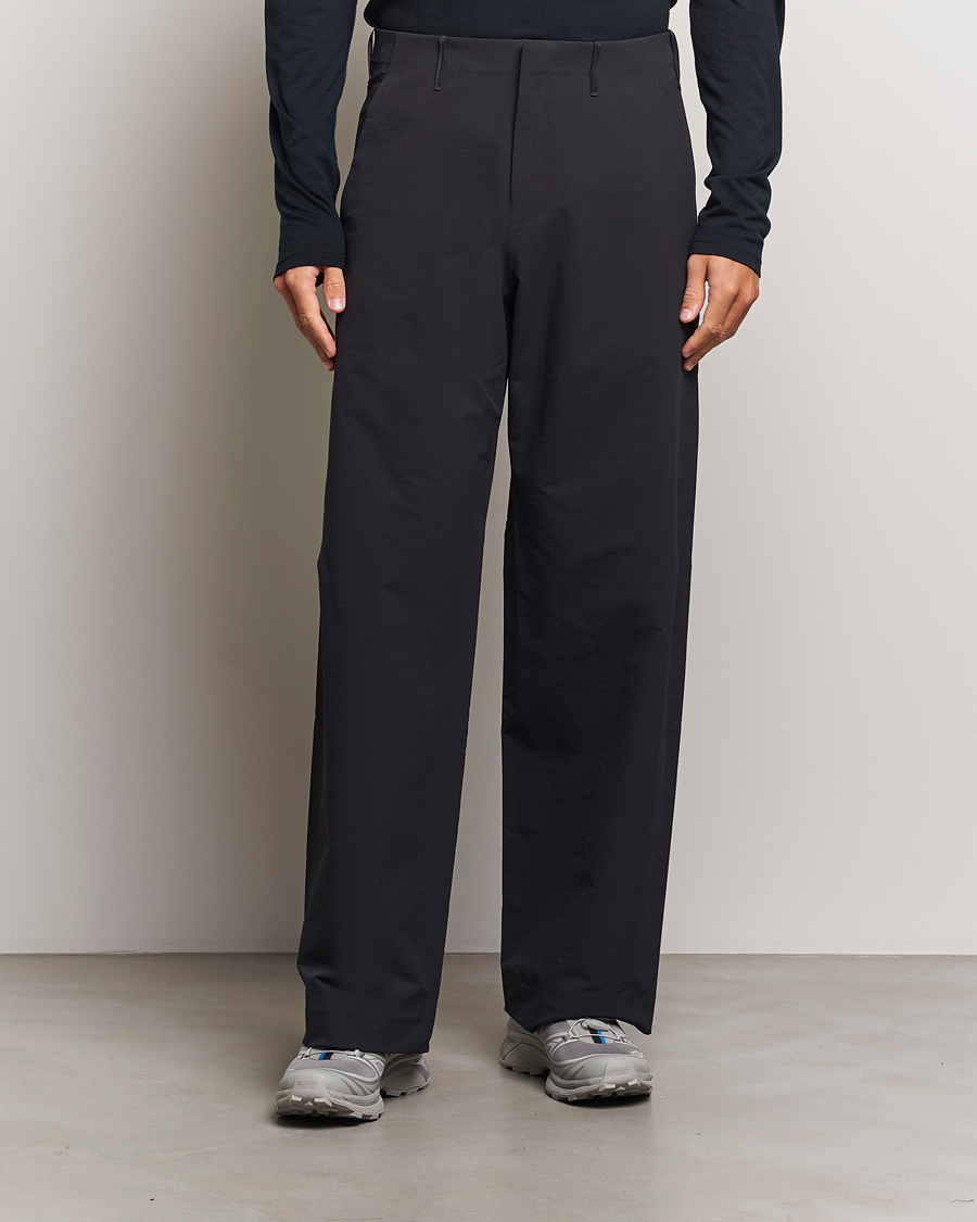 Mies | Housut | Arc'teryx Veilance | Corbell Softshell Pants Black