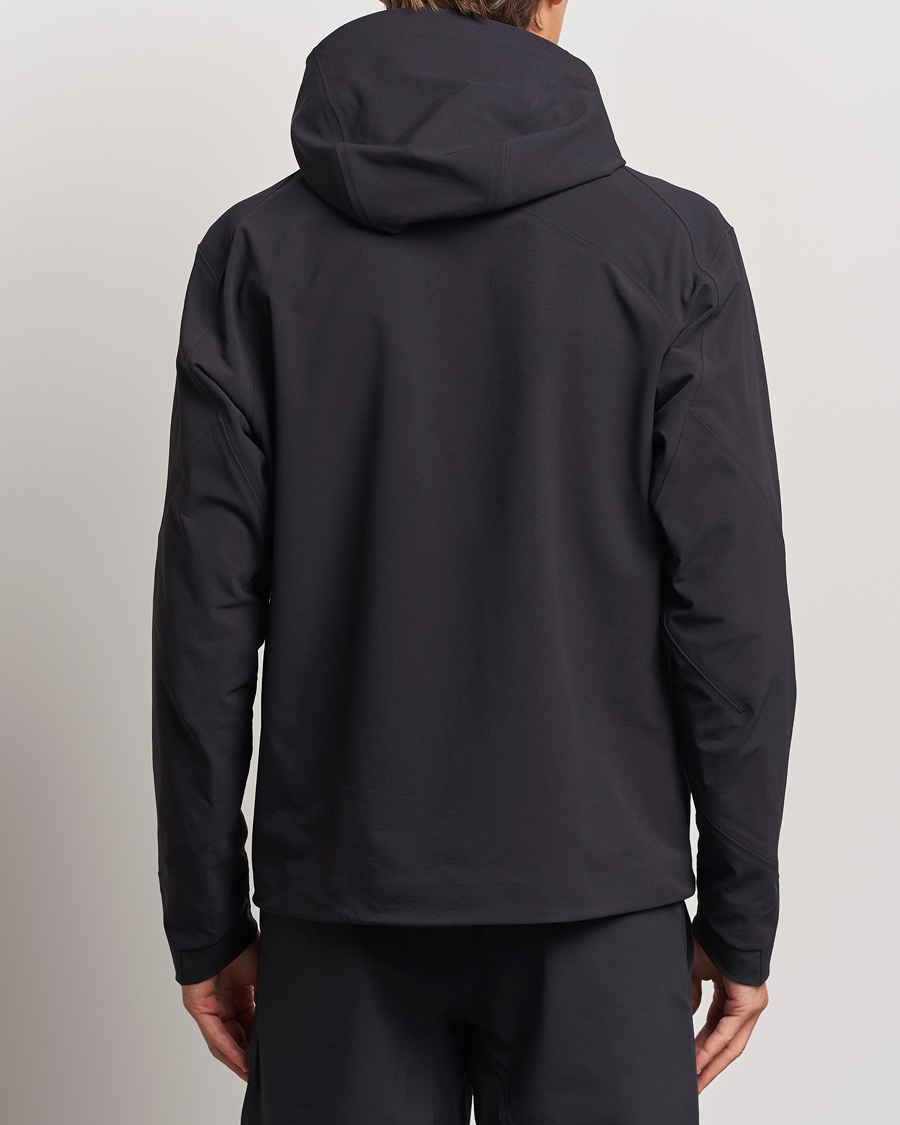Mies | Takit | Arc'teryx Veilance | Isogon GORE-TEX Hooded Shell Jacket Black