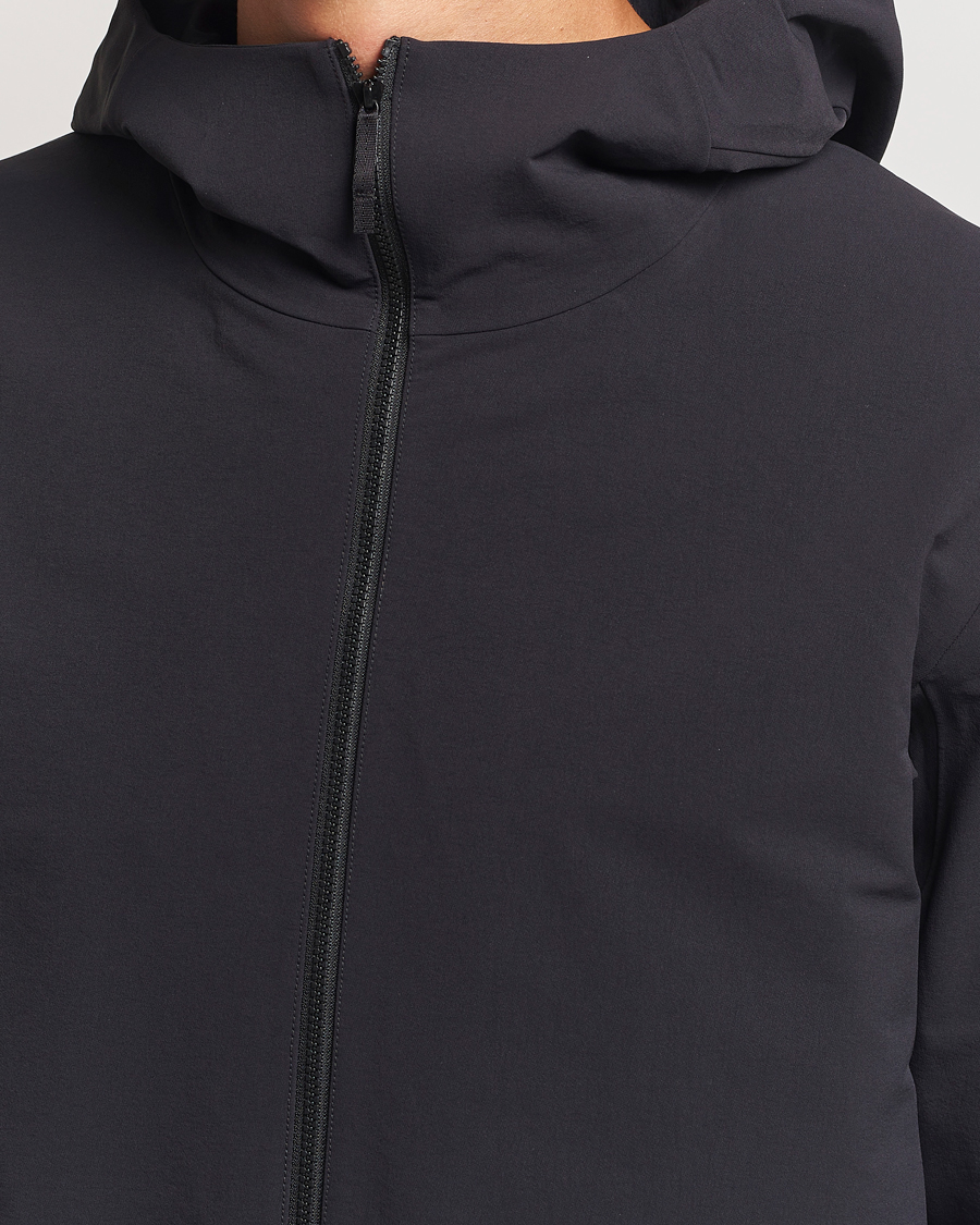 Mies | Takit | Arc'teryx Veilance | Isogon GORE-TEX Hooded Shell Jacket Black