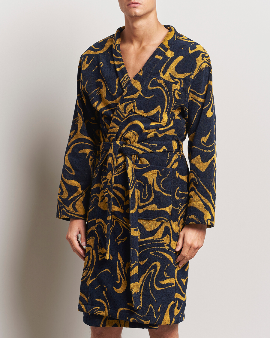 Mies | Yöpuvut ja kylpytakit | OAS | Marble Robe Black/Yellow