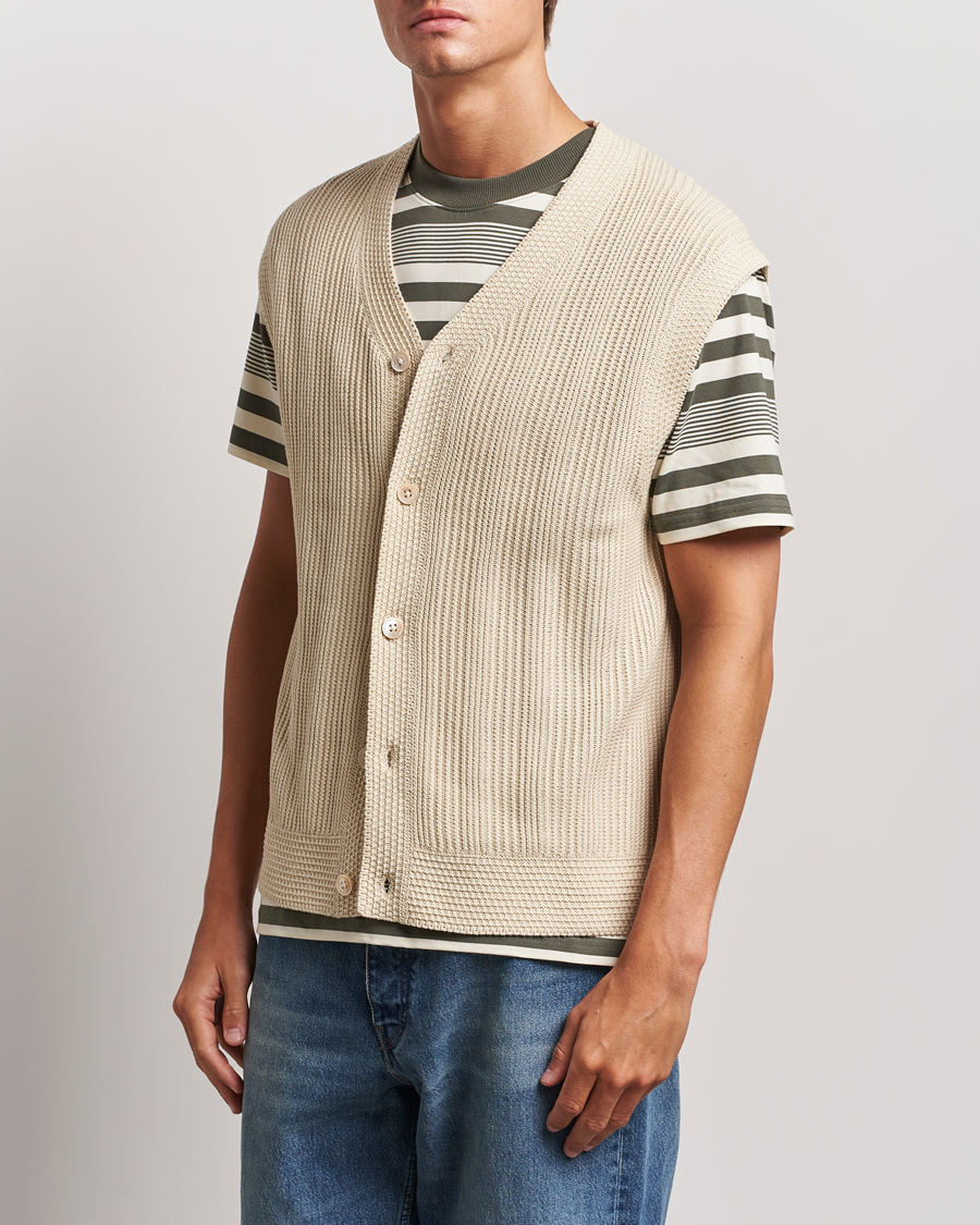 Mies | Puserot | NN07 | Reece Knitted Vest Ecru