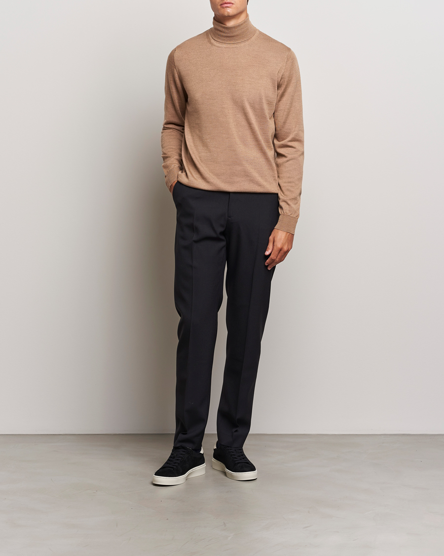 Mies | Puserot | J.Lindeberg | Kaden Merino Turtleneck Tiger Brown