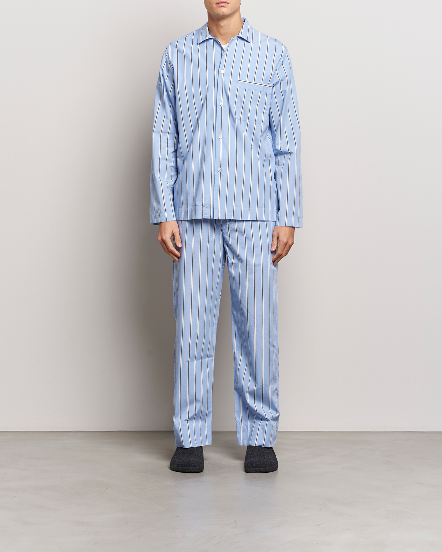 Mies | Yöpuvut ja kylpytakit | Tekla | Poplin Pyjama Shirt Basset Stripes