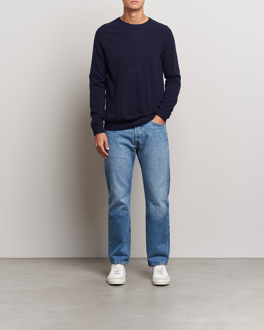 Mies | Puserot | KnowledgeCotton Apparel | Lambswool Roundneck Navy