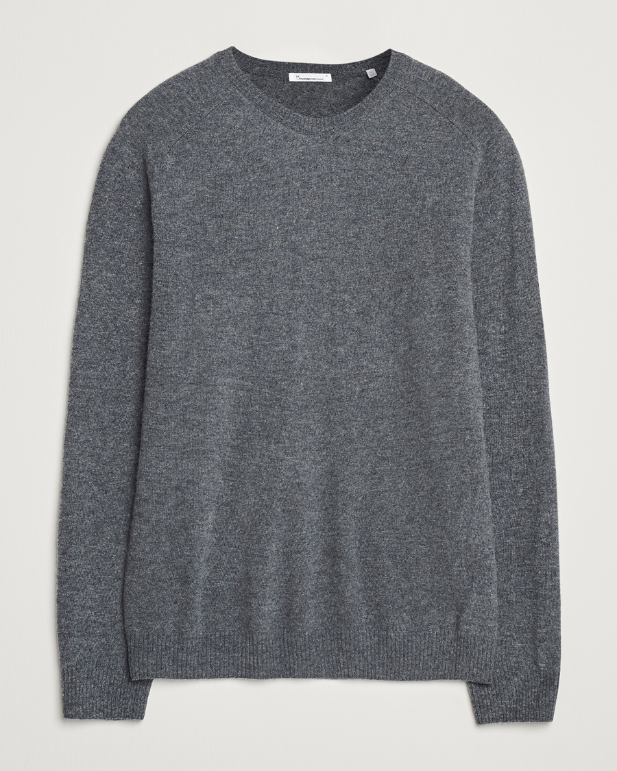 Mies | Puserot | KnowledgeCotton Apparel | Lambswool Roundneck Dark Grey