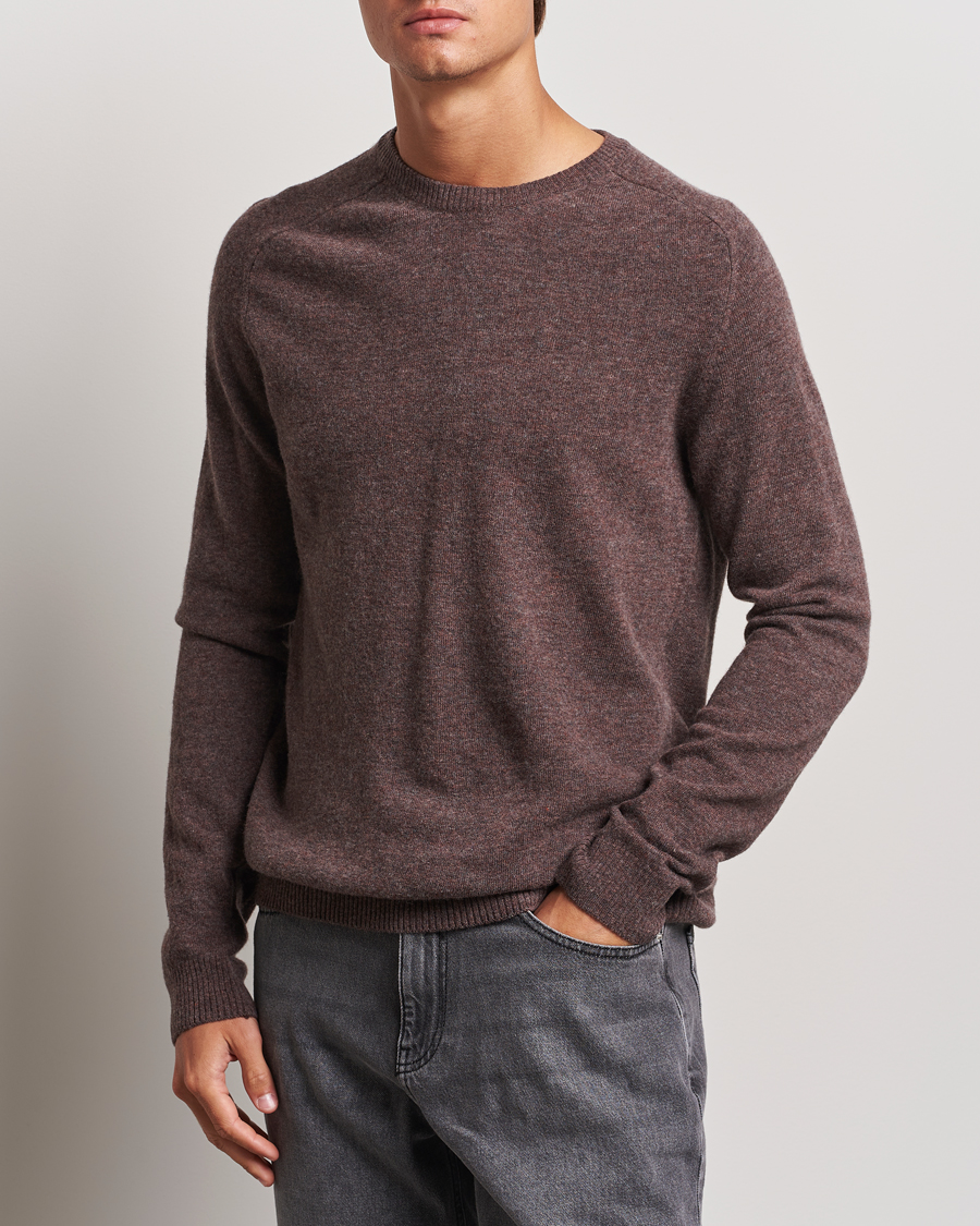 Mies | Puserot | KnowledgeCotton Apparel | Lambswool Roundneck Brown