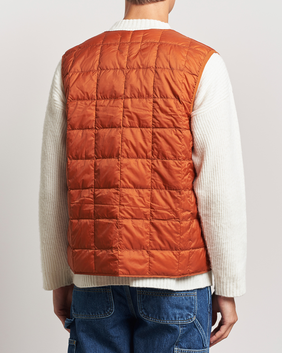 Mies | Takit | TAION | V-Neck Lightweight Down Vest Brick Orange
