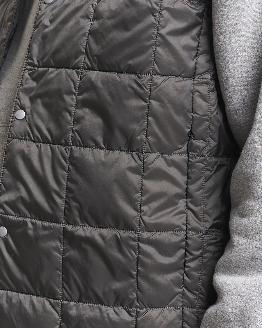 Mies | Takit | TAION | V-Neck Lightweight Down Vest Dark Grey