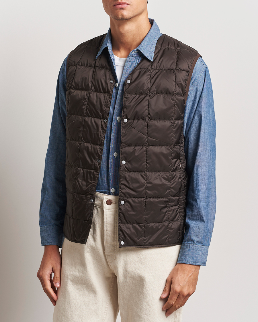 Mies | Takit | TAION | V-Neck Lightweight Down Vest Dark Choco