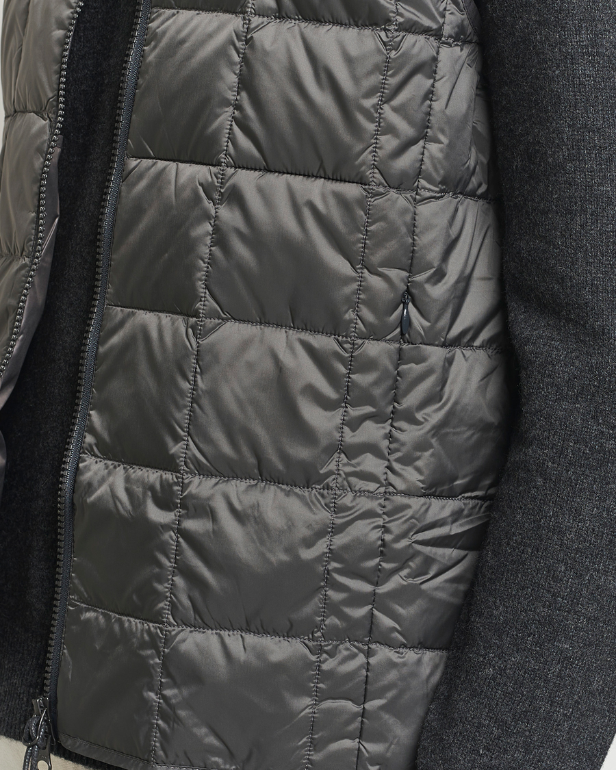 Mies | Takit | TAION | High Neck Full Zip Lightweight Down Vest Charcoal