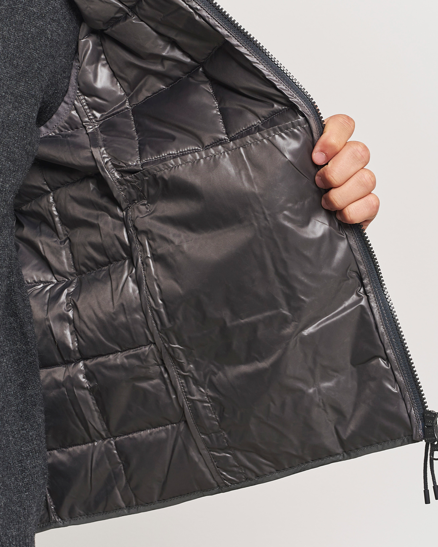 Mies | Takit | TAION | High Neck Full Zip Lightweight Down Vest Charcoal