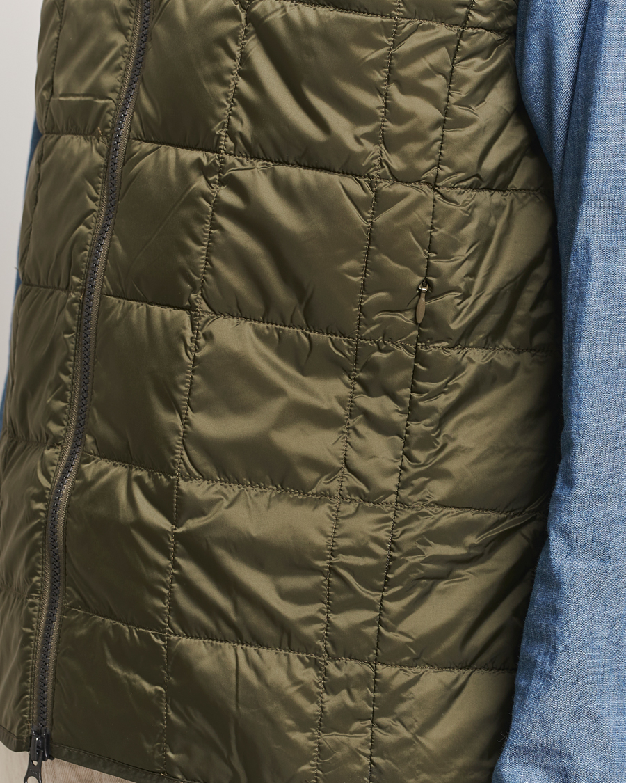 Mies | Takit | TAION | High Neck Full Zip Lightweight Down Vest Dark Olive
