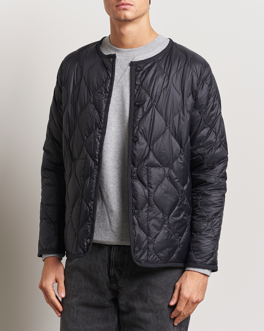 Mies | Takit | TAION | Military Crew Neck Down Jacket Black