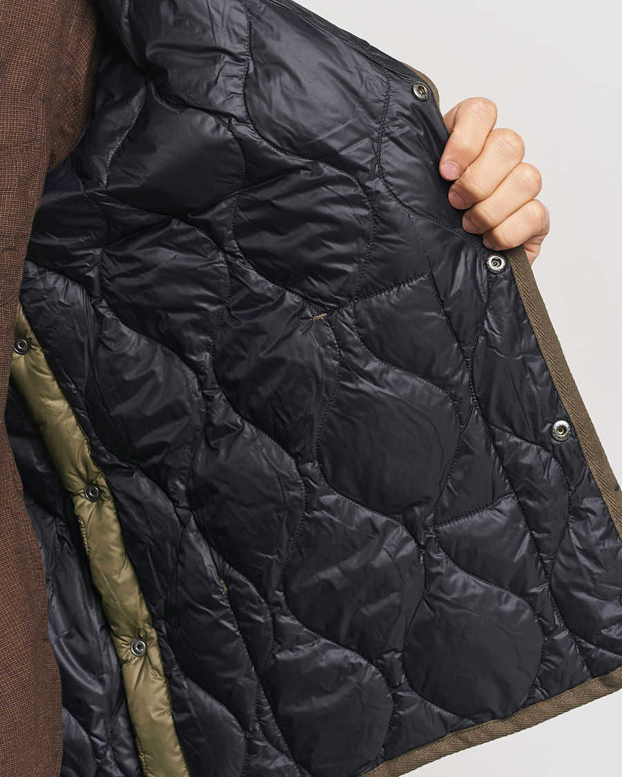 Mies | Takit | TAION | Military Crew Neck Down Jacket Dark Olive