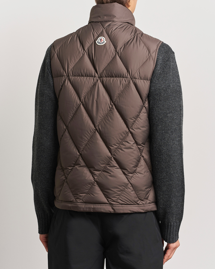 Mies | Takit | Moncler | Aroula Quilted Down Vest Dark Brown